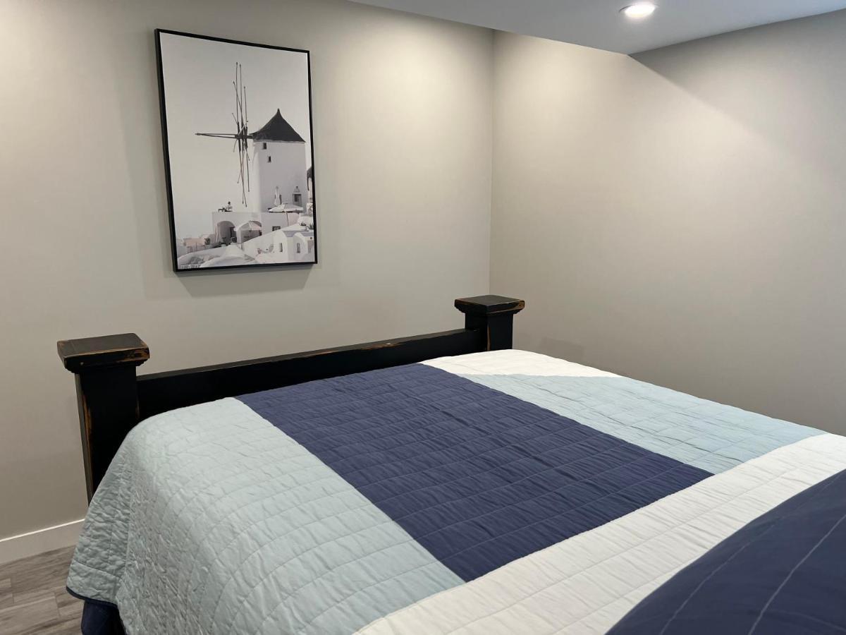 The Croft House - 2 Bedroom 1 Bathroom Suite Burlington Bagian luar foto