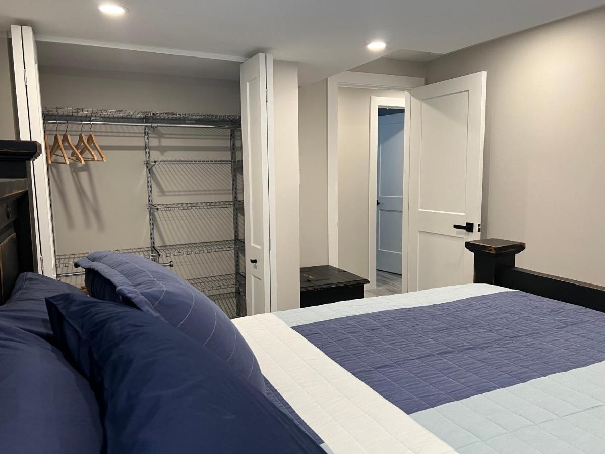 The Croft House - 2 Bedroom 1 Bathroom Suite Burlington Bagian luar foto