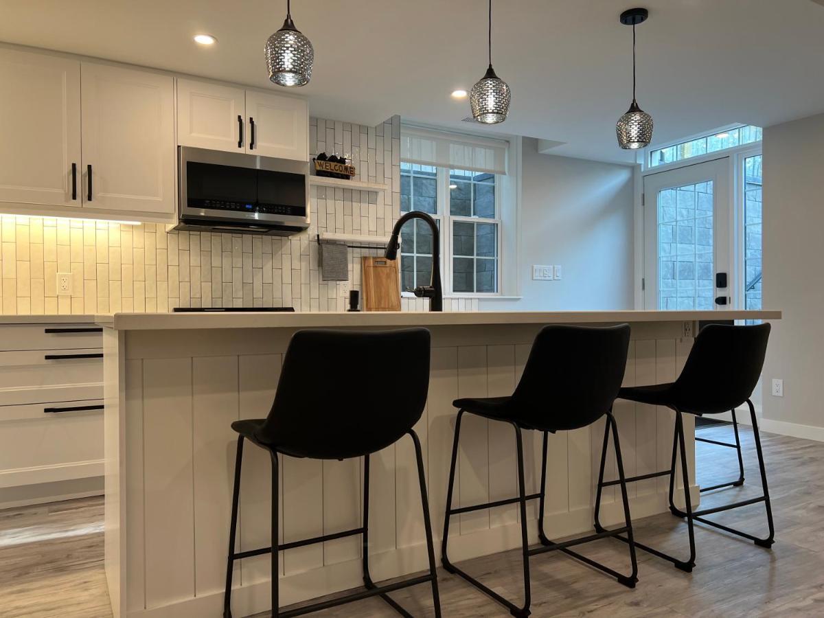 The Croft House - 2 Bedroom 1 Bathroom Suite Burlington Bagian luar foto